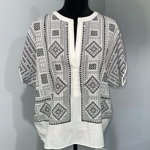 BCBGMAXAZRIA Ayanna short sleeve top blouse geometric pattern size medium